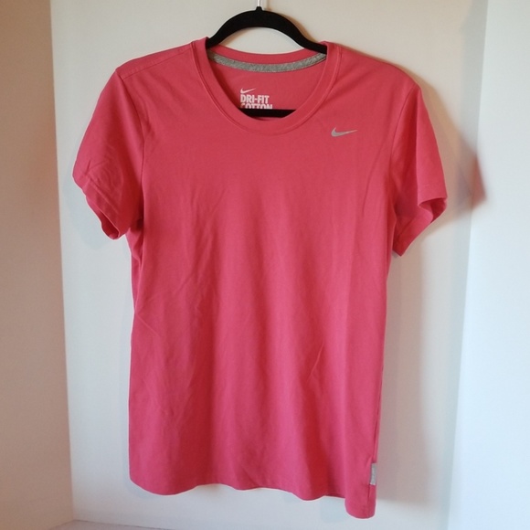 SOLD****Nike Dry Fit Pink Short Sleeve Shirt - Picture 5 of 6